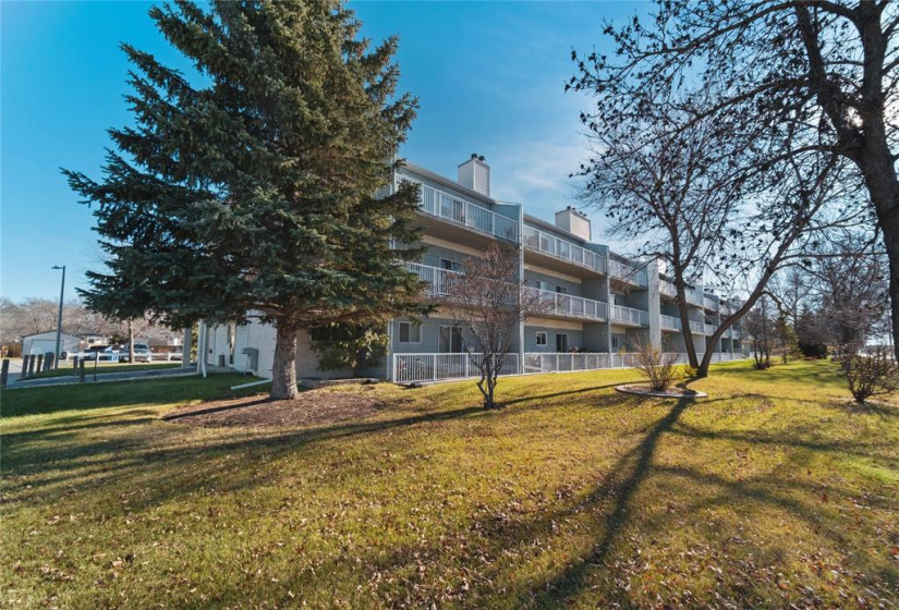 1683 Plessis, 1 Bedroom Bedrooms, 4 Rooms Rooms,1 BathroomBathrooms,Condominium,For Sale,Plessis