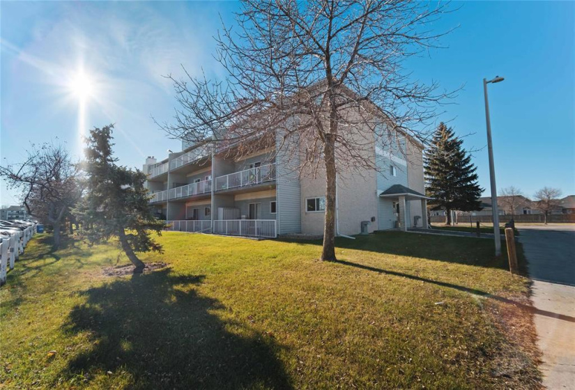 1683 Plessis, 1 Bedroom Bedrooms, 4 Rooms Rooms,1 BathroomBathrooms,Condominium,For Sale,Plessis