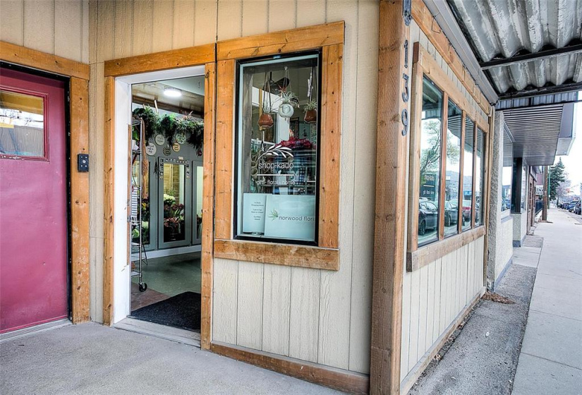 Adorable chalet style storefront