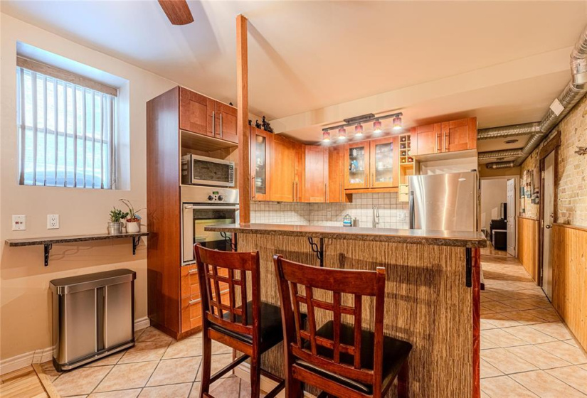 819 St Paul, 2 Bedrooms Bedrooms, 6 Rooms Rooms,1 BathroomBathrooms,Condominium,For Sale,St Paul